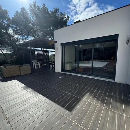 Villa D'engance Et Ses Dependances *